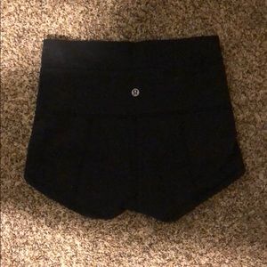 Lululemon Wunder Short *2.5"